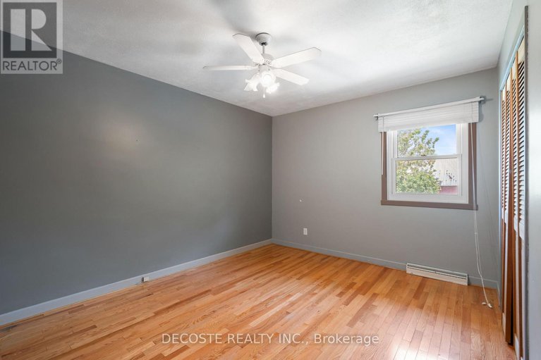 28641944/205-dominion-street-n/alexandria/north-glengarry/ontario/K0C1A0_15