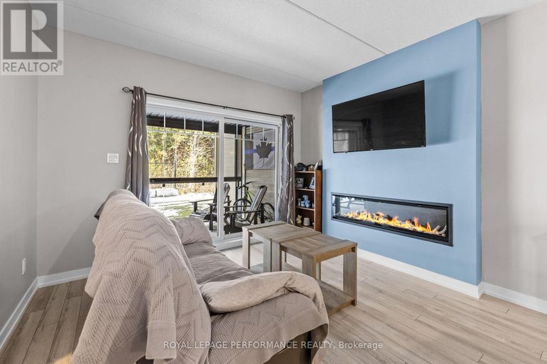 29215751/404-99-st-moritz-trail/embrun/russell/ontario/K0A1W0_15