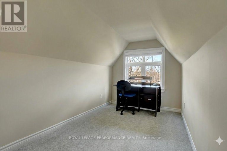 29339281/318-iona-street/westborohampton-park/ottawa/ontario/K1Z7B9_20