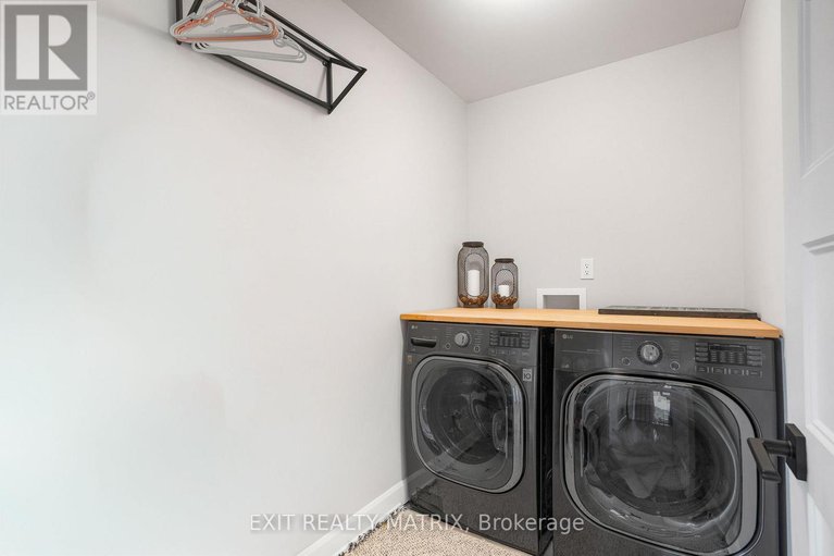 29245537/450-provence-avenue/embrun/russell/ontario/K0A1W0_21