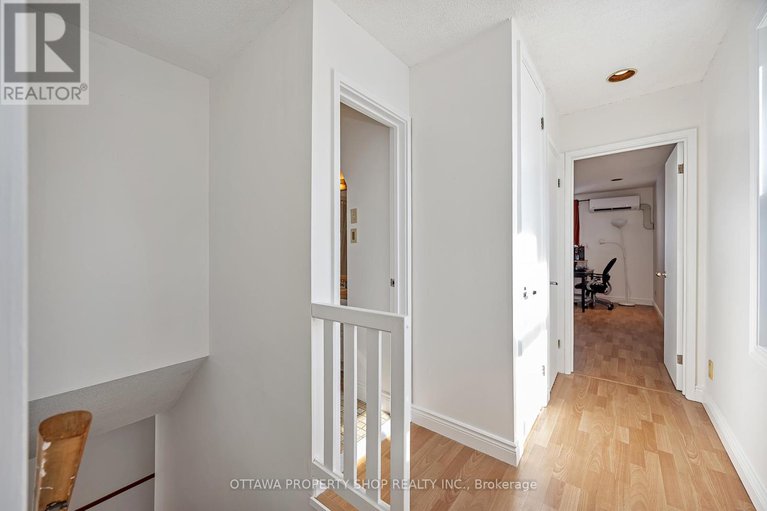 29431768/848-maitland-avenue/mckellar-heightsglabar-park/ottawa/ontario/K2A2S3_19