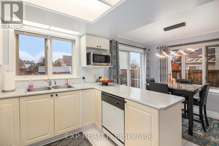 29088431/7-forestglade-crescent/hunt-club-park/ottawa/ontario/K1G5X3_12