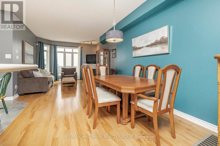 28265778/202-waymark-crescent/bridlewood/ottawa/ontario/K2M0A6_5