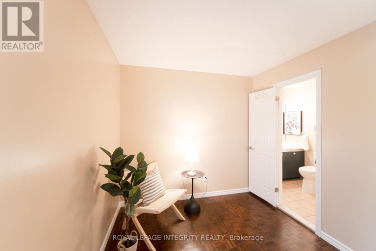 29260642/1953-marquis-avenue/beaconwood/ottawa/ontario/K1J8J3_25