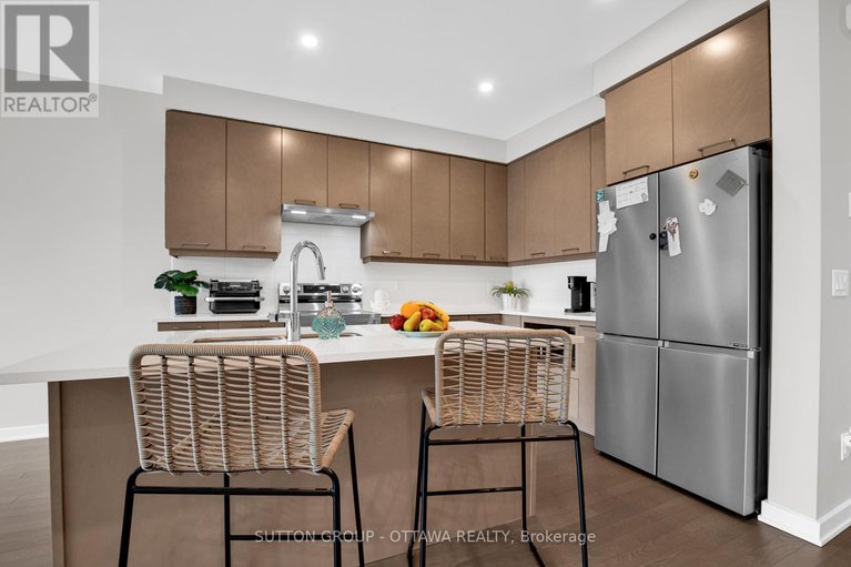 28497838/737-acai-way/riverside-southgloucester-glen/ottawa/ontario/K1X0K1_14