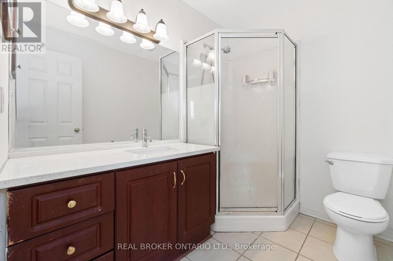 28793842/3-a-southpark-drive/blackburn-hamlet/ottawa/ontario/K1B3B8_33