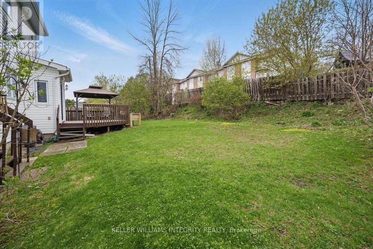28473726/1954-catherine-street/town-of-rockland/clarence-rockland/ontario/K4K1H6_34