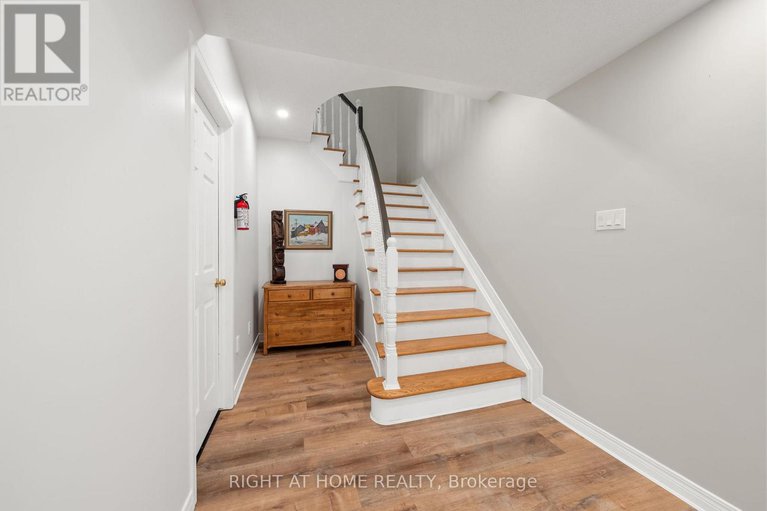 28837852/58-amberlakes-drive/stittsville-central/ottawa/ontario/K2S2A2_27