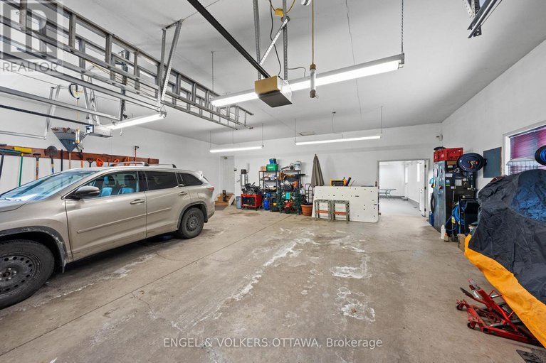 29389734/1609-ashley-cardill-lane/greely/ottawa/ontario/K4P1M7_34