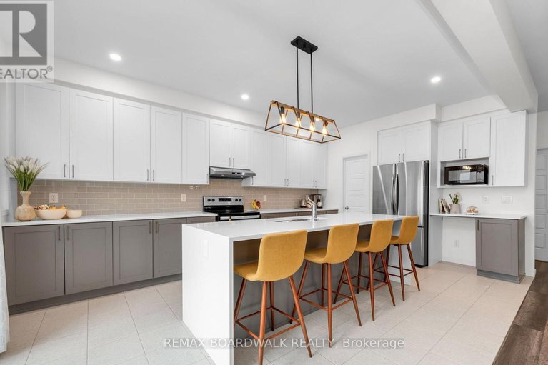 29379642/302-haliburton-heights/emerald-meadowstrailwest/ottawa/ontario/K2S1S3_17