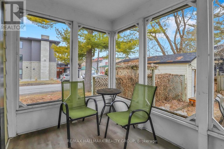 29565294/105-queen-mary-street/overbrookcastle-heights/ottawa/ontario/K1K1X4_28