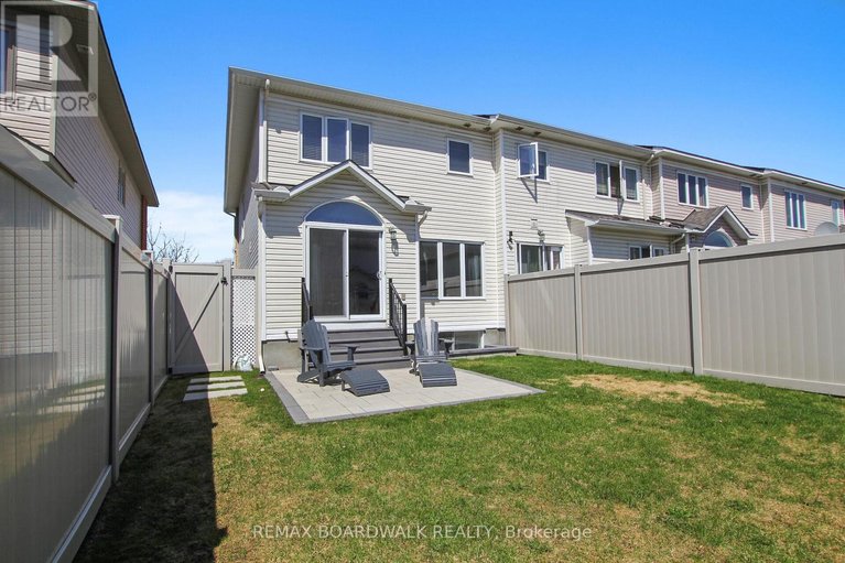 29665086/249-garrity-crescent/strandherd/ottawa/ontario/K2J3T6_27