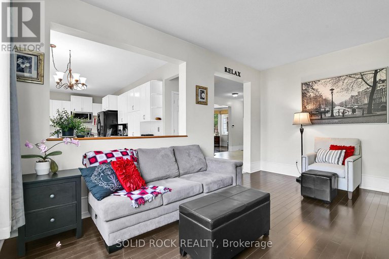 28645077/1824-mccallum-drive/fallingbrookgardenway-south/ottawa/ontario/K4A3T7_18