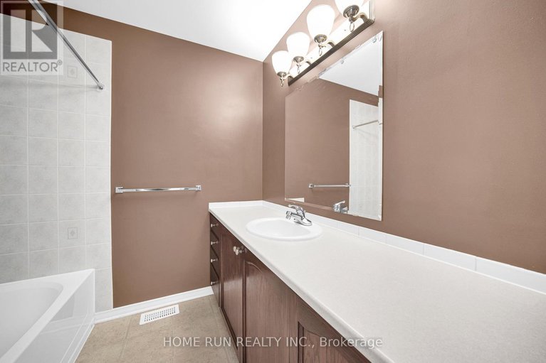 28879109/1629-henri-lauzon-street/chapel-hill/ottawa/ontario/K1C7R7_25