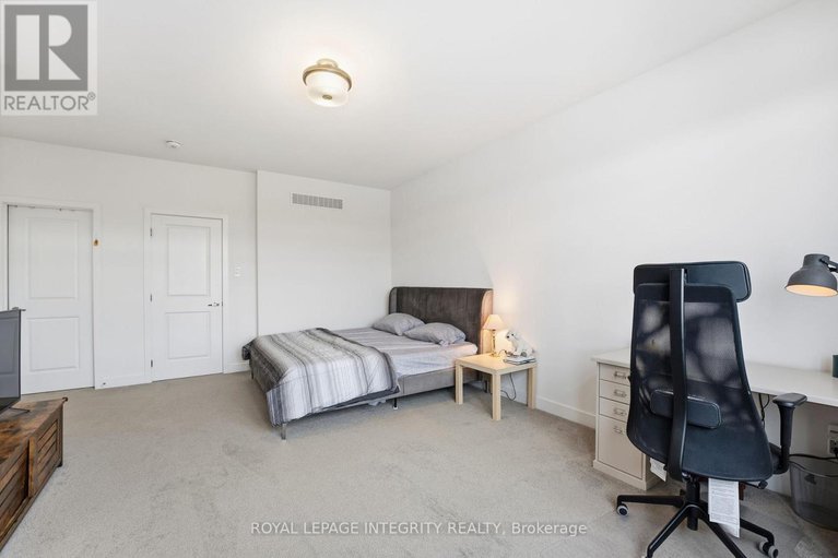 29145245/352-monticello-avenue/emerald-meadowstrailwest/ottawa/ontario/K2S2S5_14