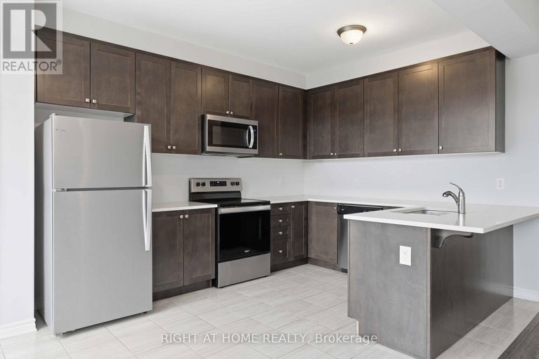 29608682/404-edgevalley-court/stittsville-north/ottawa/ontario/K2S2R3_10