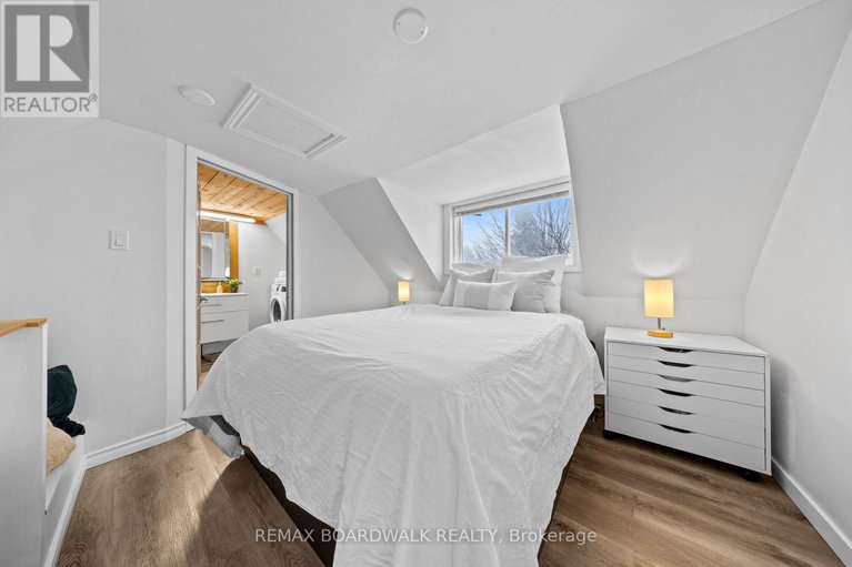 29404062/216-augusta-street/almonte/mississippi-mills/ontario/K0A1A0_13