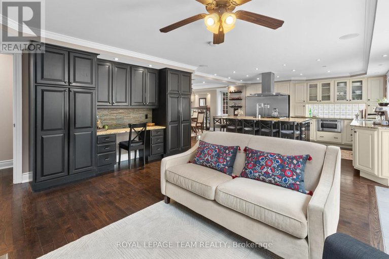 28424968/524-broadview-avenue/mckellarhighland/ottawa/ontario/K2A2L4_8