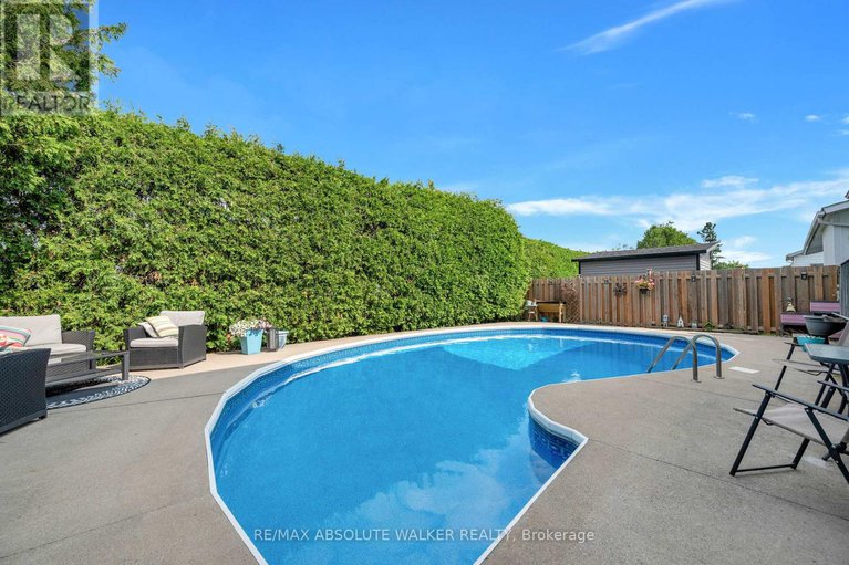 28463619/1881-greenacre-crescent/beacon-hill-south/ottawa/ontario/K1J6S7_28