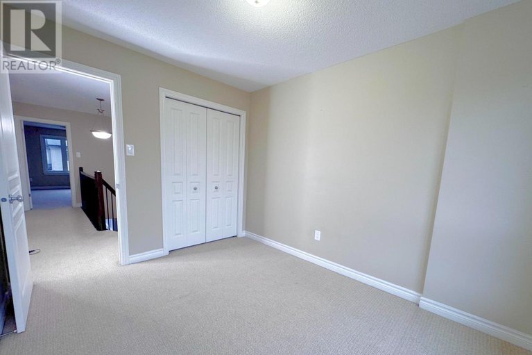 29142673/232-cooks-mill-crescent/riverside-south/ottawa/ontario/K1V2N1_25