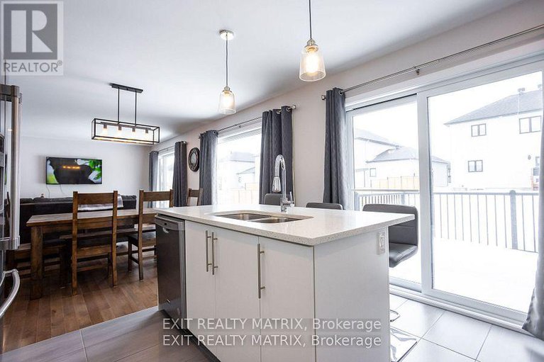 28962537/113-argile-street-e/casselman/casselman/ontario/K0A1M0_5