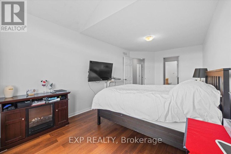 28494294/254-arrita-street/emerald-meadowstrailwest/ottawa/ontario/K2S0J3_15