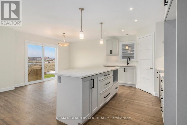 29491163/lot-46-falcon-lane/village-of-russell/russell/ontario/K4R1E5_6