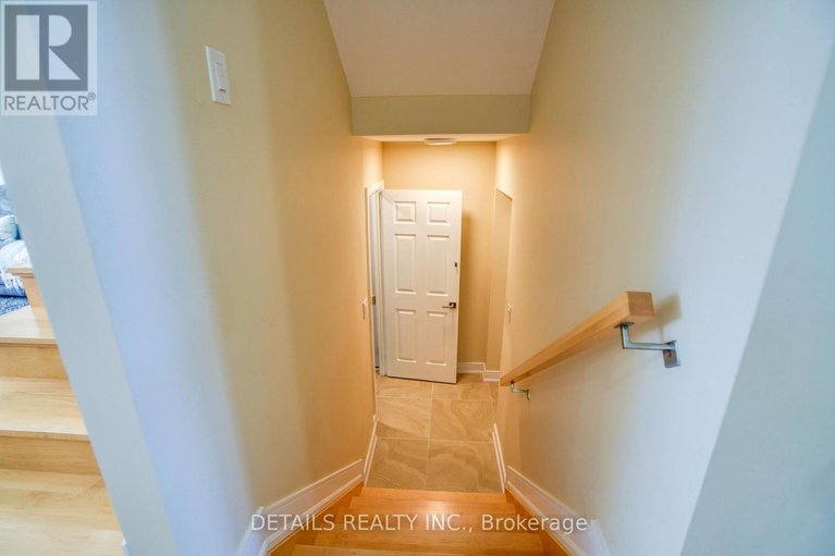 29664784/992-baseline-road-e/city-viewskylinefisher-heightsparkwood-hills/ottawa/ontario/K2C0A5_35