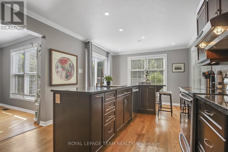 28617352/7-albury-crescent/stittsville-central/ottawa/ontario/K2S1G7_13