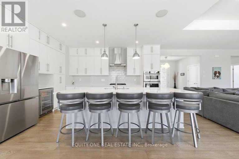 29626576/415-shoreway-drive/greely/ottawa/ontario/K4P0G4_17