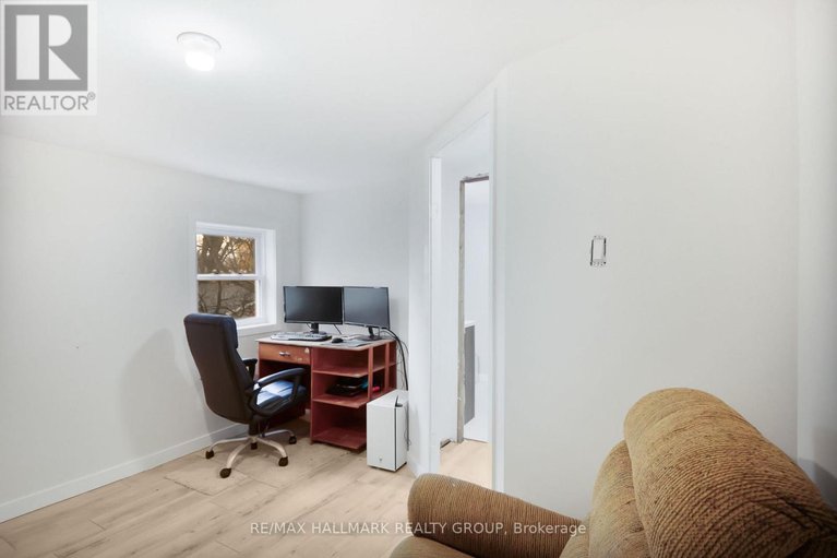 29081358/475-centre-street/winchester/north-dundas/ontario/K0C2K0_16