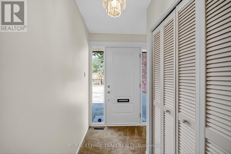 28961785/1900-southampton-court/braemar-park/ottawa/ontario/K2C0W3_4