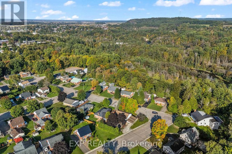 28069493/397-charles-avenue/renfrew/renfrew/ontario/K7V3J2_26