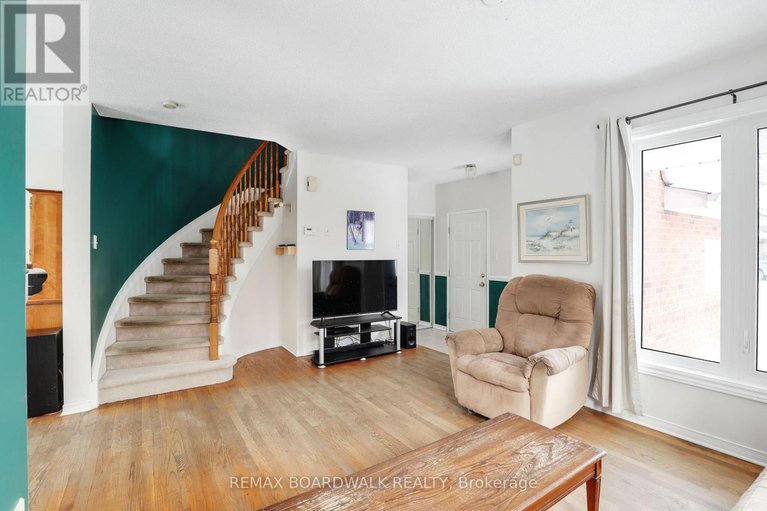 29339651/91-whalings-circle-sw/stittsville-central/ottawa/ontario/K2S1S4_7