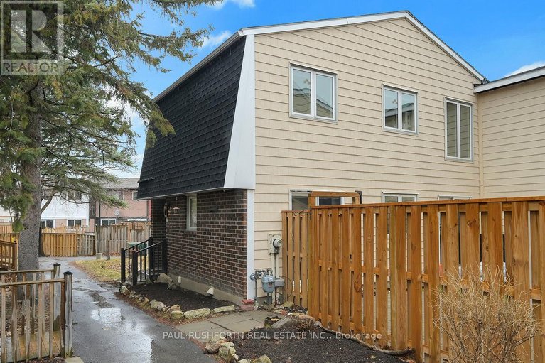 29613824/244-salter-crescent/beaverbrook/ottawa/ontario/K2K1Z2_2