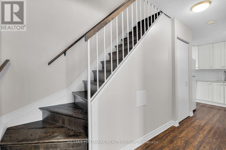 29371944/f-3070-councillors-way/blossom-parkleitrim/ottawa/ontario/K1T2S6_26