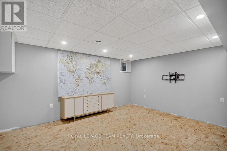 28990886/9-riding-way/bridlewood/ottawa/ontario/K2M1C3_33