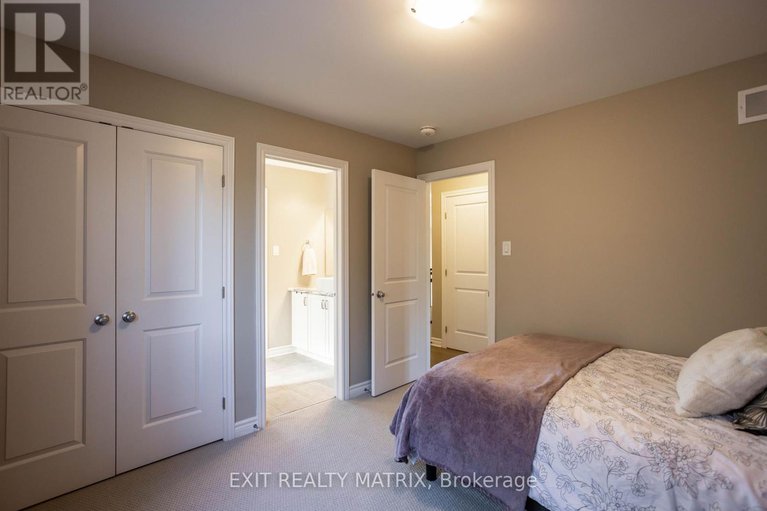 29047682/573-strasbourg-street/embrun/russell/ontario/K0A1W0_33