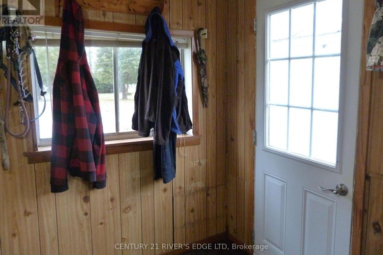 29482803/24-brouse-drive/iroquois/south-dundas/ontario/K0E1K0_3