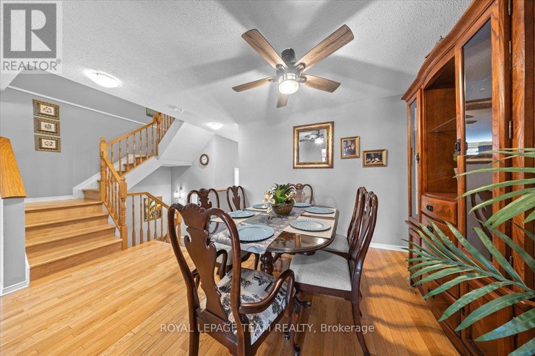 29634635/8-crownridge-drive/emerald-meadowstrailwest/ottawa/ontario/K2M2M8_7