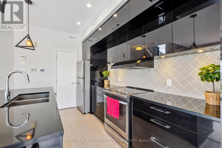 28347275/612-chaperal-private/avalon-west/ottawa/ontario/K4A0Y2_16