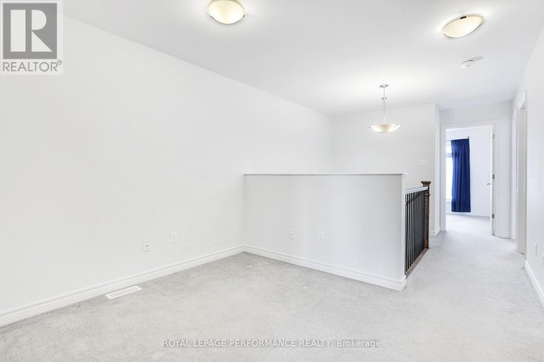 29228458/669-cordelette-circle-e/mer-bleuebradley-estatesanderson-park/ottawa/ontario/K1W0P2_30