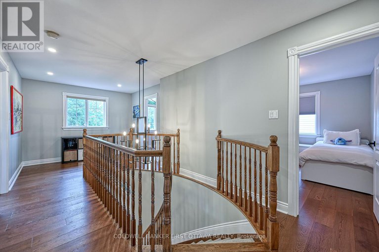 28556106/105-sirocco-crescent/stittsville-north/ottawa/ontario/K2S2C9_18
