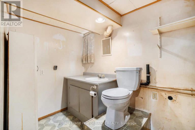 28840950/345-lemoine-street/vanier/ottawa/ontario/K1L6T7_18