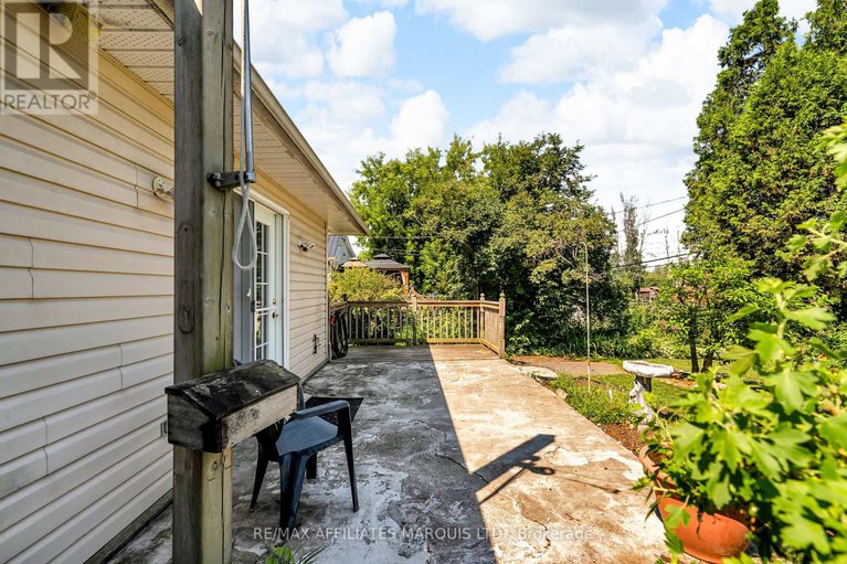 28550649/24-saunders-avenue/long-sault/south-stormont/ontario/K0C1P0_27