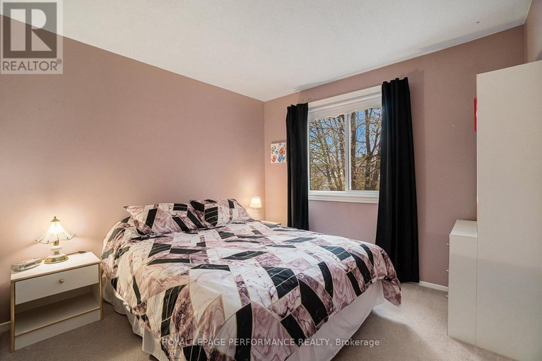 28558570/170-midsummer-terrace/queenswood-heights-south/ottawa/ontario/K1E3V6_19