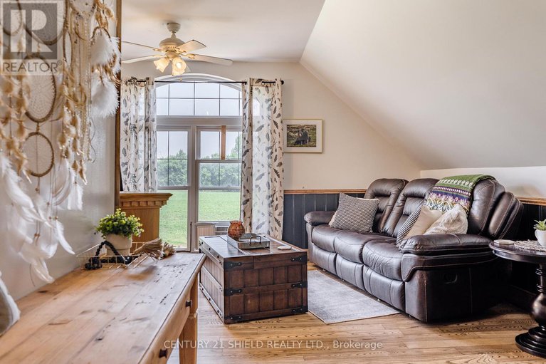 28611131/16995-myers-road/south-stormont/ontario/K0C2A0_26