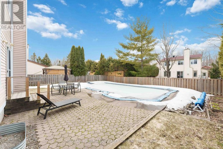 29645629/6033-meadowglen-drive/chapel-hill/ottawa/ontario/K1C5V4_37