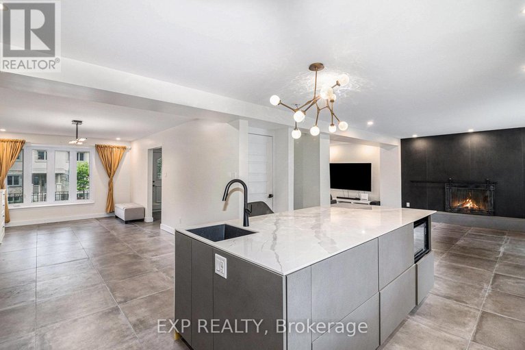 28353223/2195-niagara-drive/applewood-acres/ottawa/ontario/K1H6H5_11