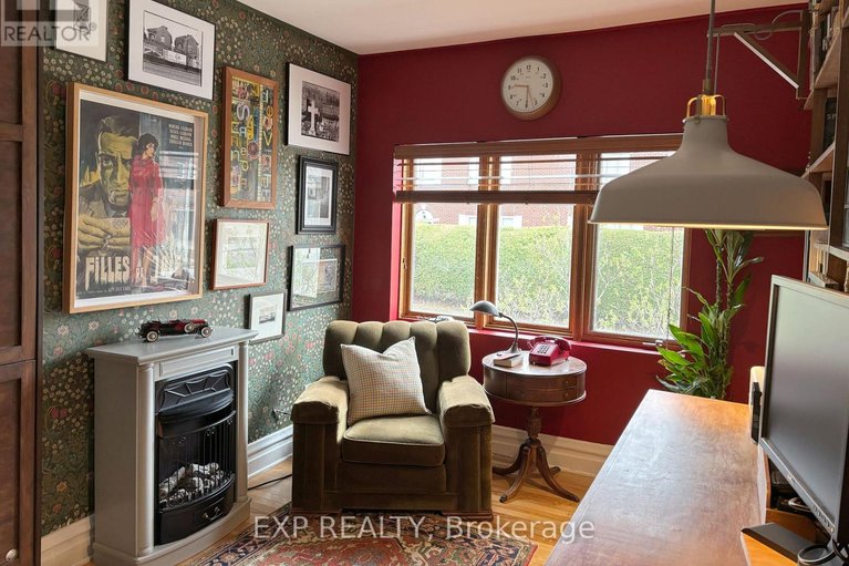 29677911/145-blackburn-avenue/sandy-hill/ottawa/ontario/K1N8A6_15